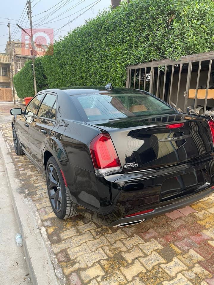 كرايسلر 300
